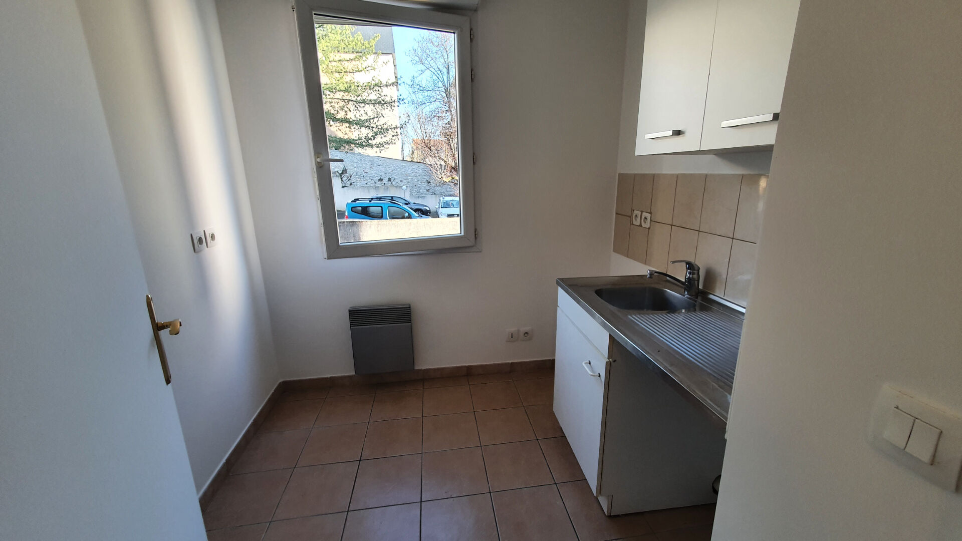 Photo Epernon F2 image 4/5