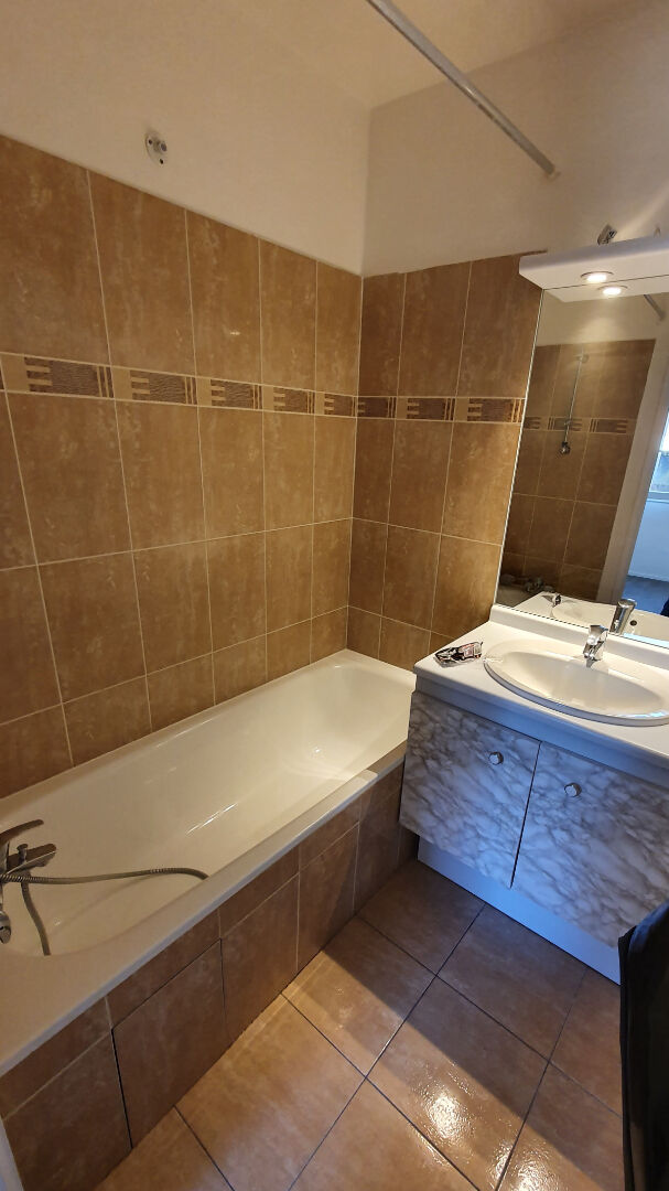 Photo Epernon F2 image 5/5