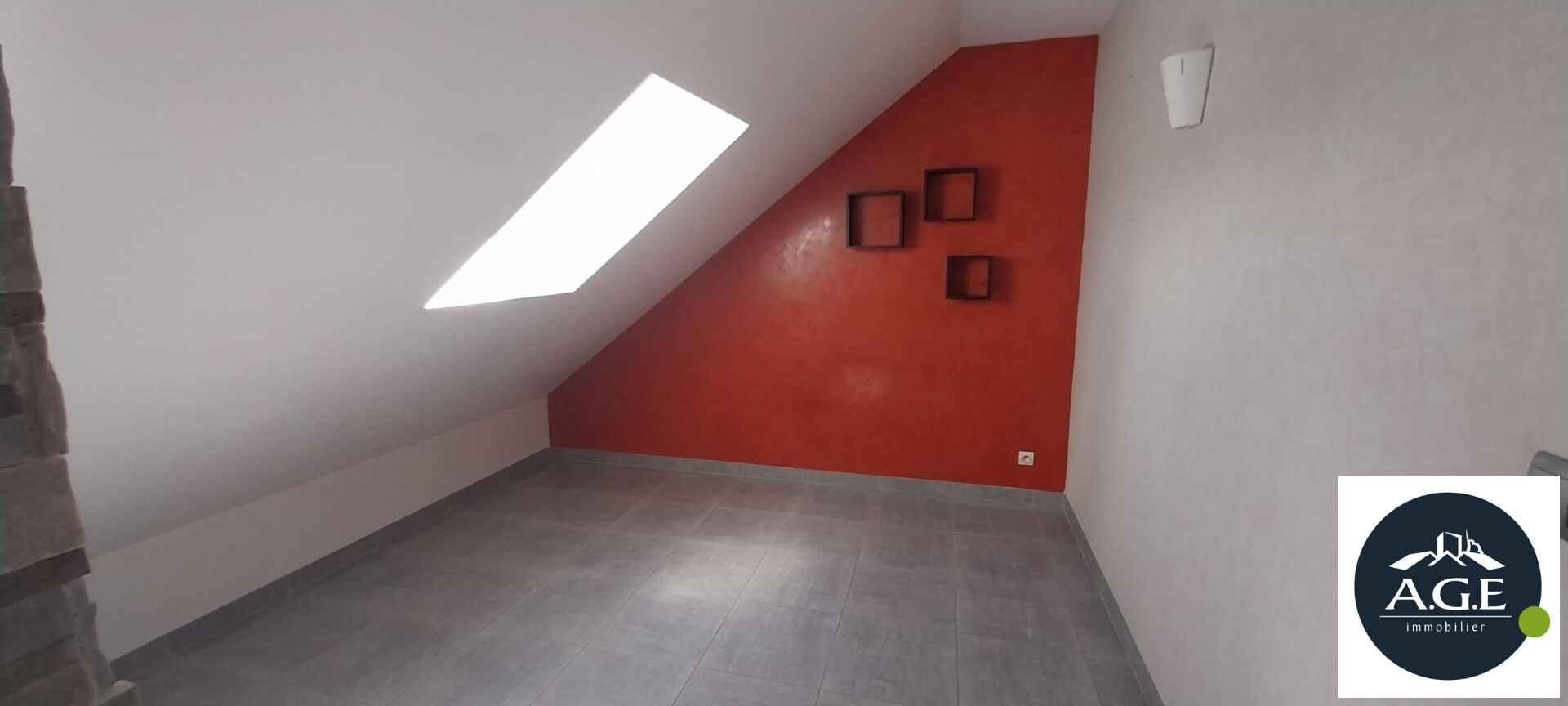 Photo Appartement Epernon 2 pièces 33 m2 image 2/6