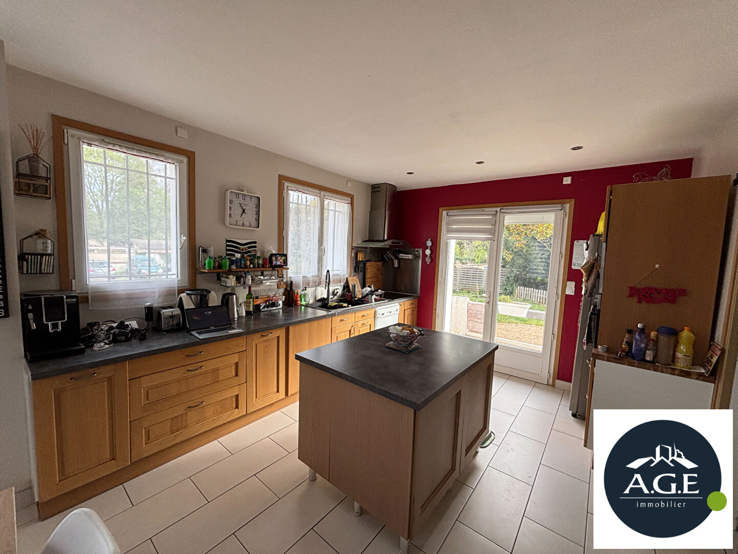 Photo Spacieuse Maison Familiale de 145 m² avec Dépendance et 3 Garages ! image 4/6