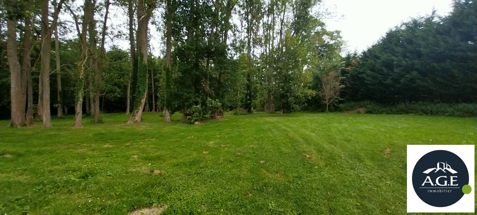 Photo Terrain Epernon 12835 m2 image 2/3