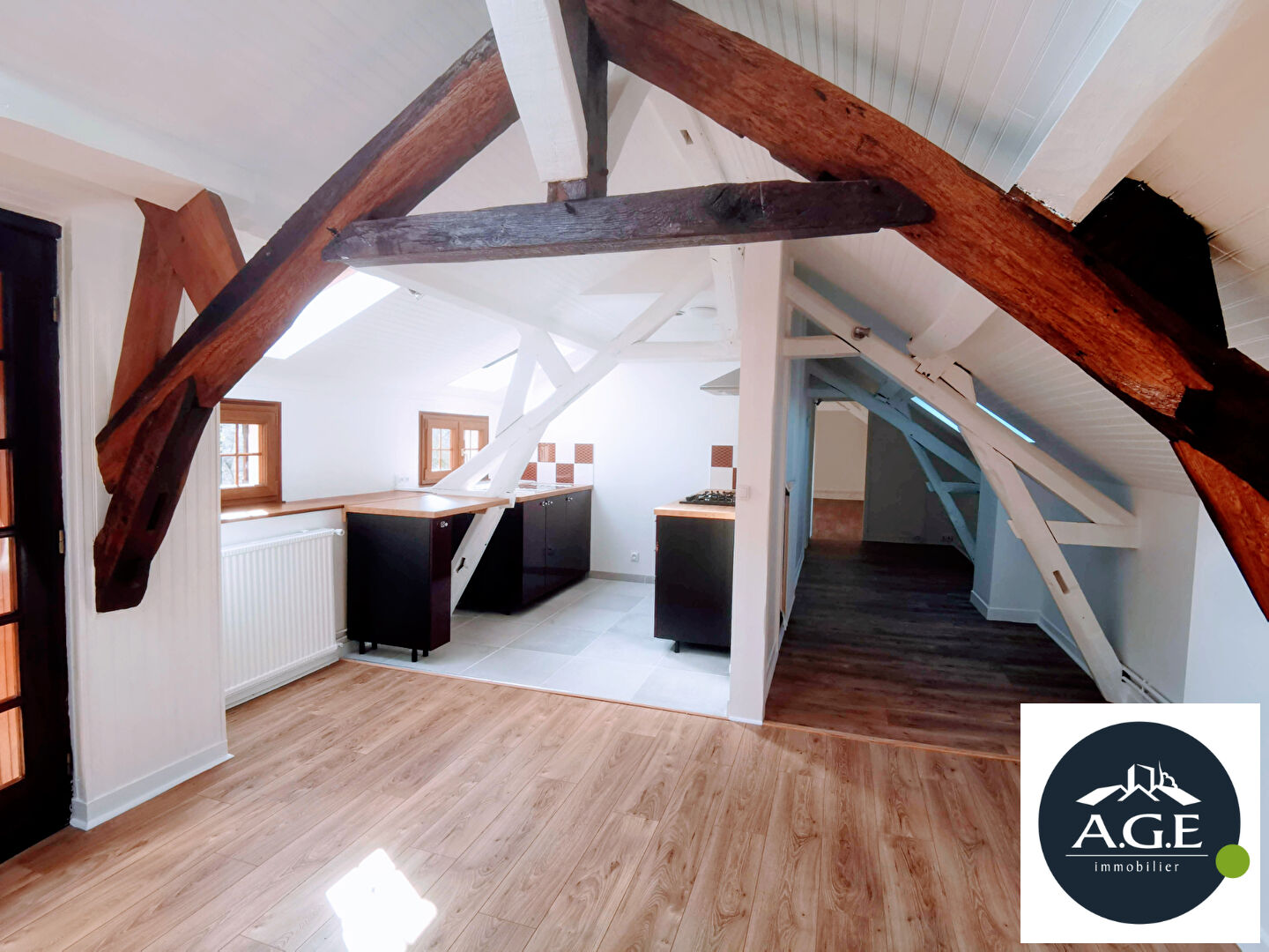 Immeuble Epernon 9 pièces 275 m2