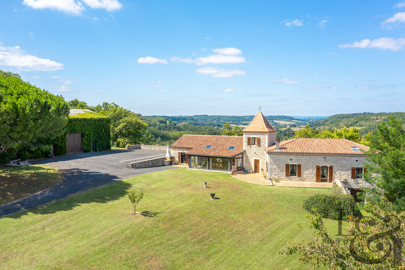 Maison en pierre à vendre en périphérie de Villeneuve-sur-Lot
