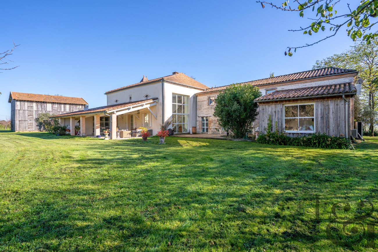 A vendre maison de caractère rénovée