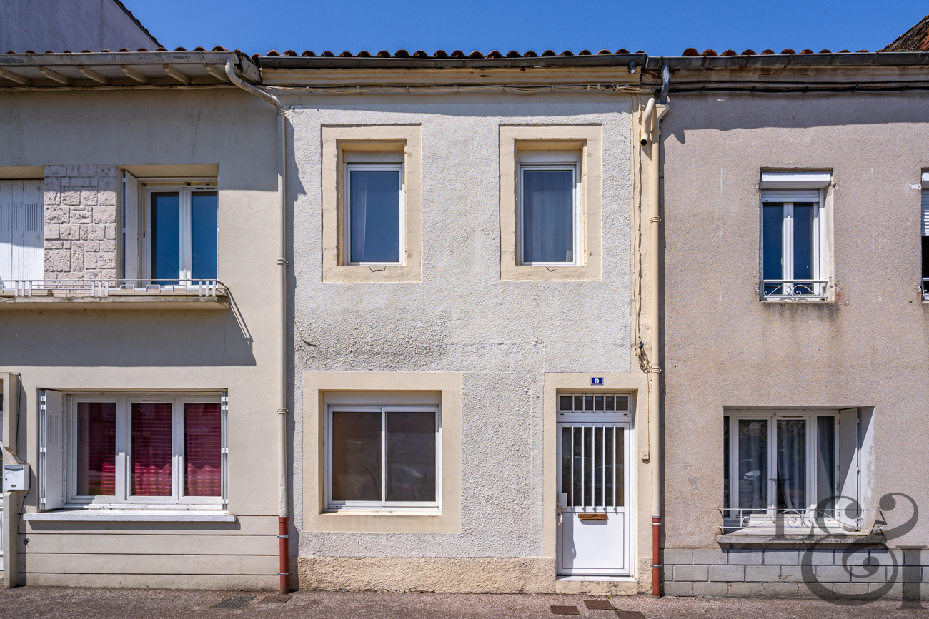 Maison de ville 3 chambres avec cour