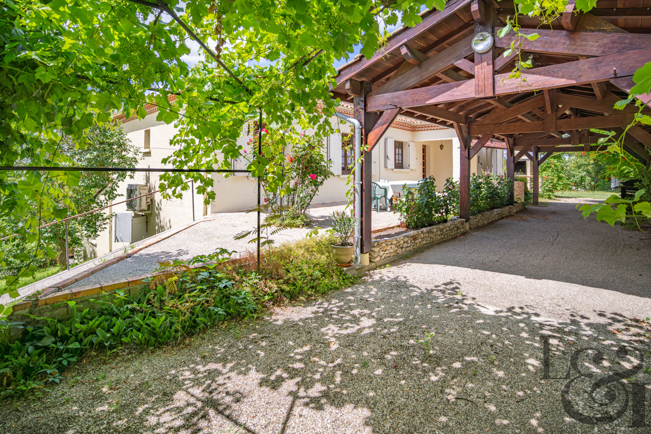 Charmante maison à Dolmayrac avec terrain autour