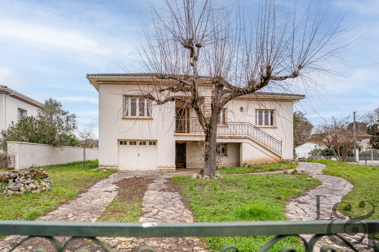 Maison traditionnelle des années 1970 à Villeneuve-sur-Lot