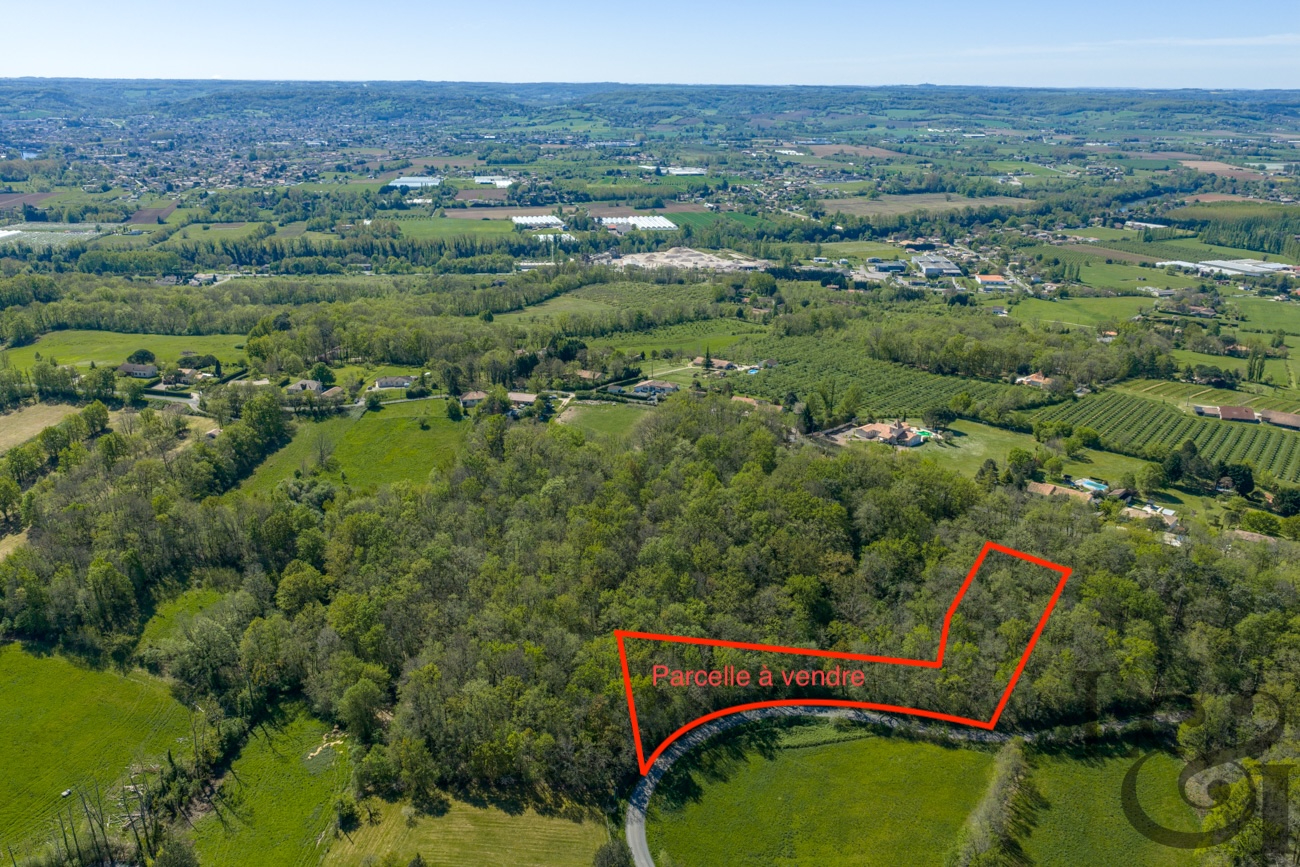 A vendre terrain Le Lédat 4 647 m² environ