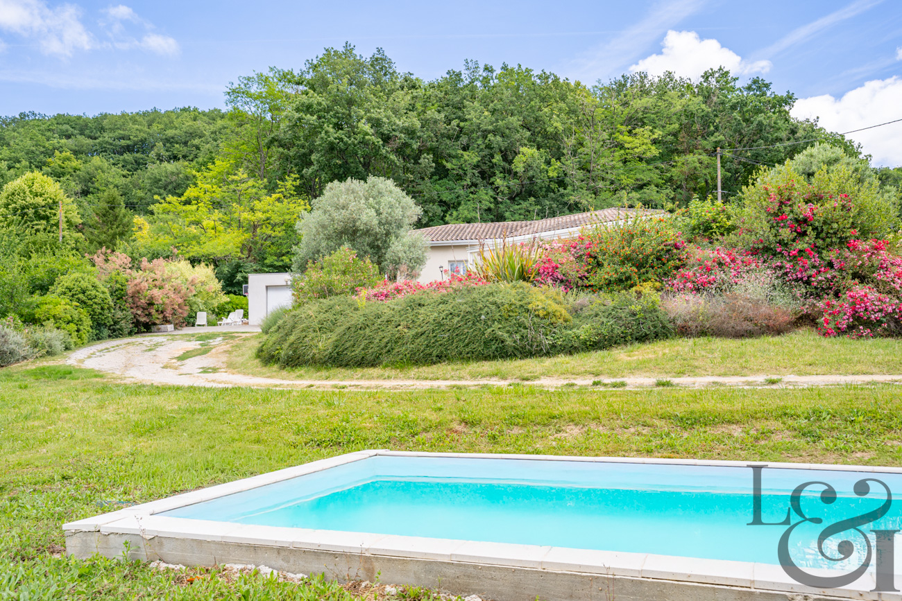 Maison de plain-pied à Sainte-Livrade-sur-Lot (Lot-et-Garonne, 47 )