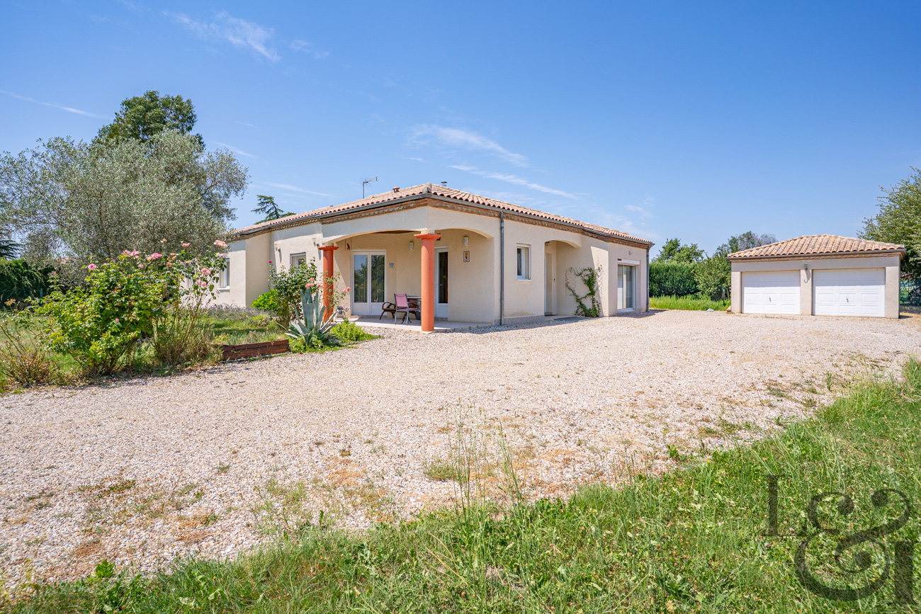 A vendre maison de plain-pied 4 chambres