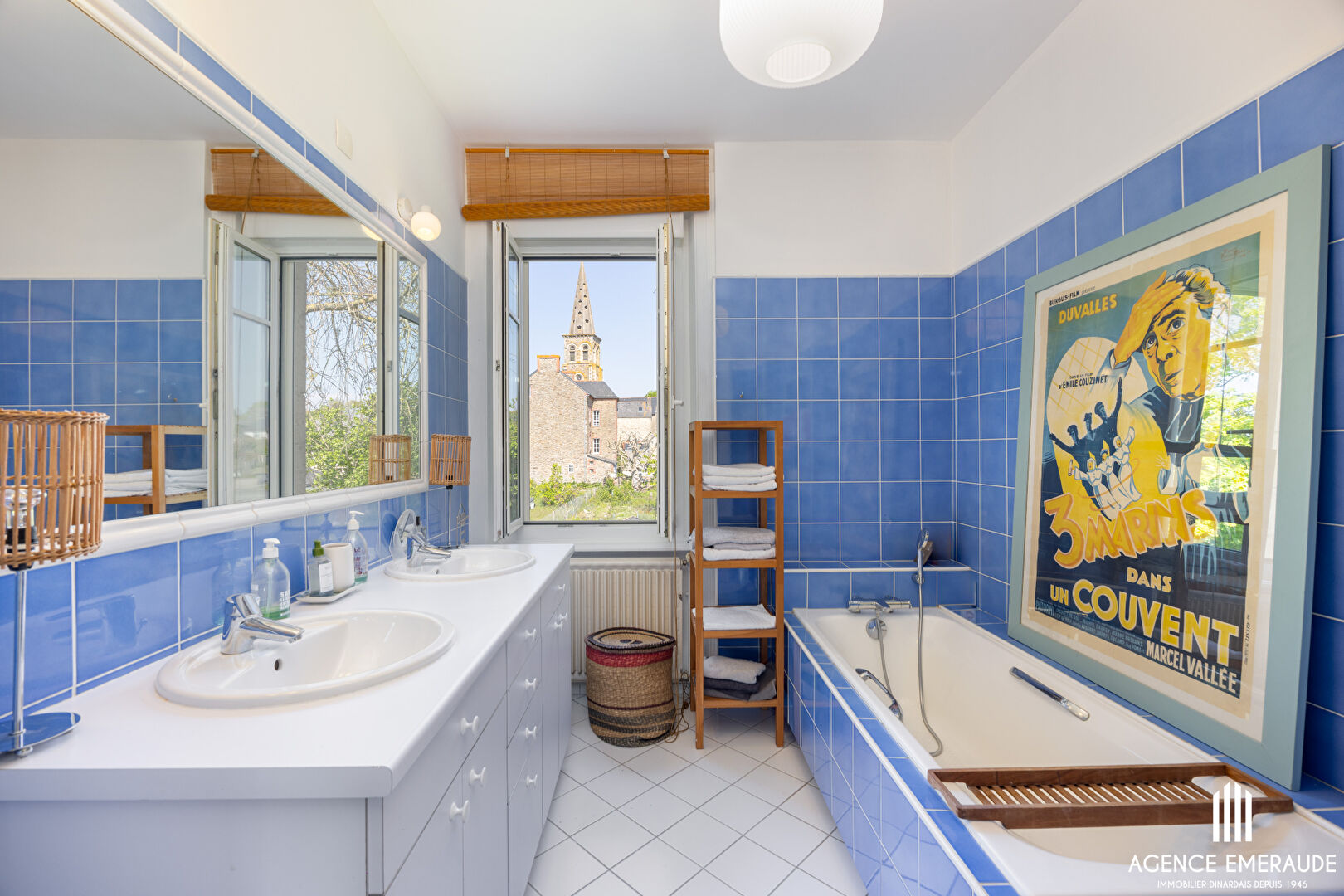 Photo Maison Le Minhic Sur Rance  5 pièce(s) 136 m² 3 chambres possibilités 5 chambres, cave, garage terrain d'une superficie de 1001 m². image 6/6