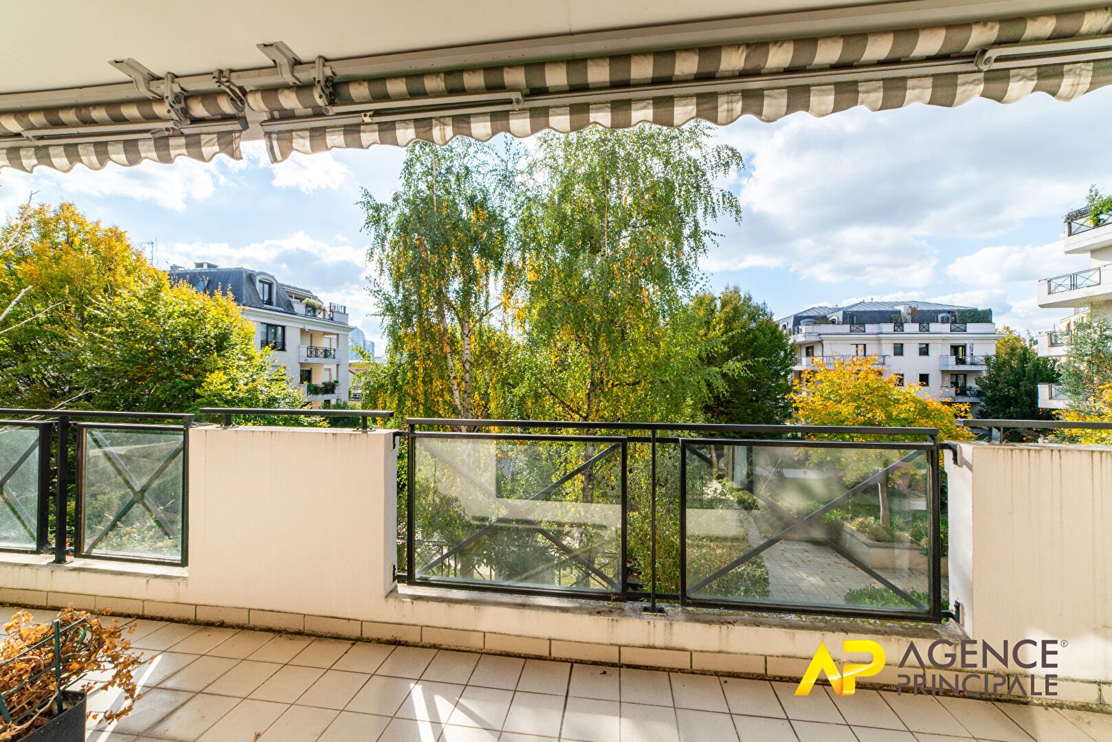 Photo Appartement  4 pièces 3 CHAMBRES image 3/6