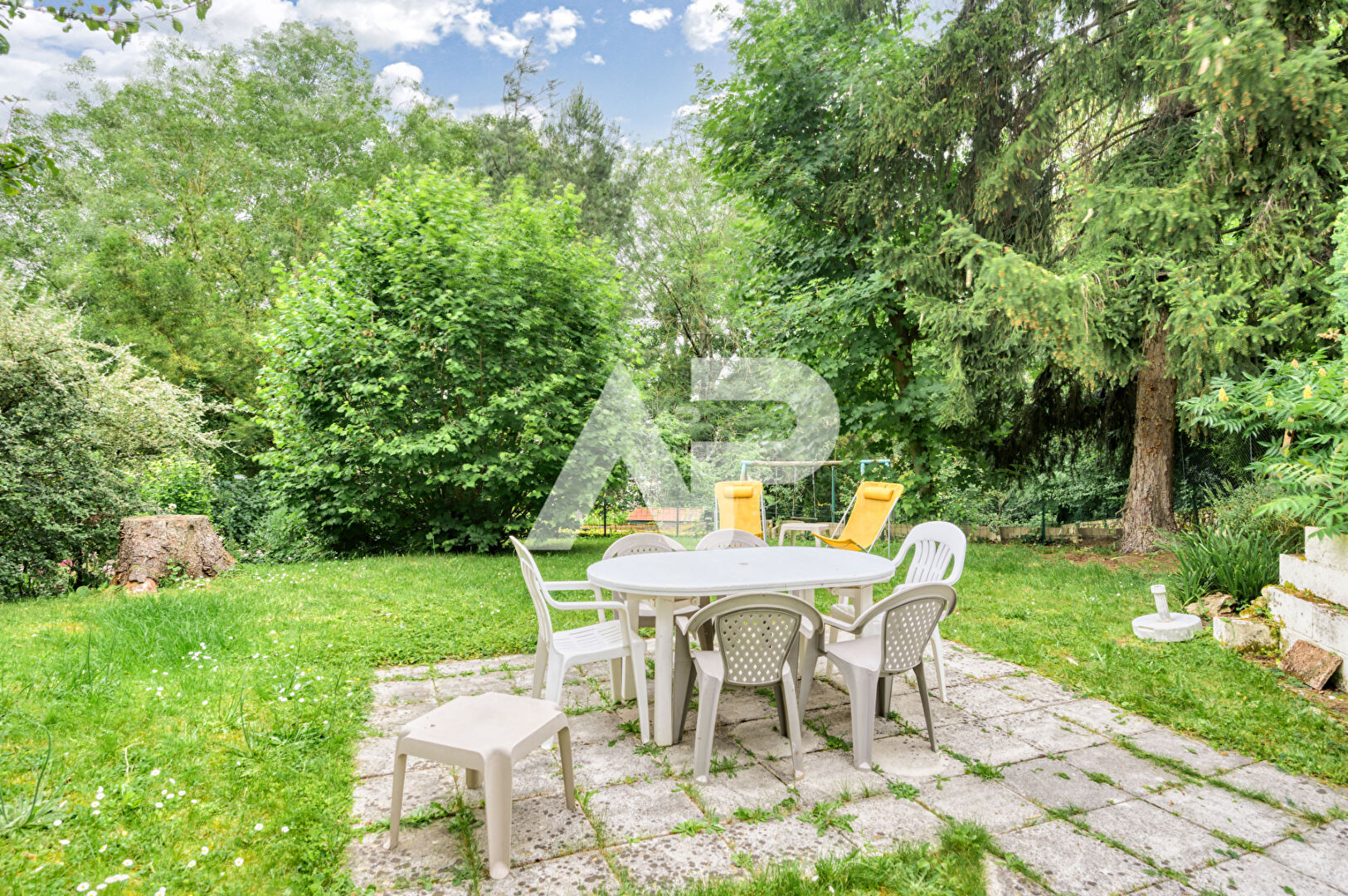 Photo Chaville - Maison familiale de 5 chambres image 5/6