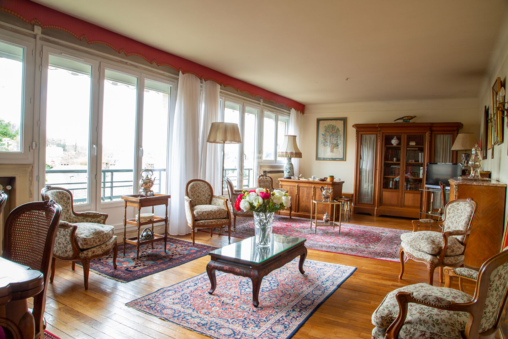SEVRES RIVE GAUCHE - APPARTEMENT DE CHARME