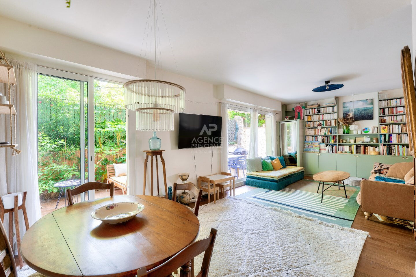MEUDON BELLEVUE - APPARTEMENT AVEC TERRASSE ET JARDIN