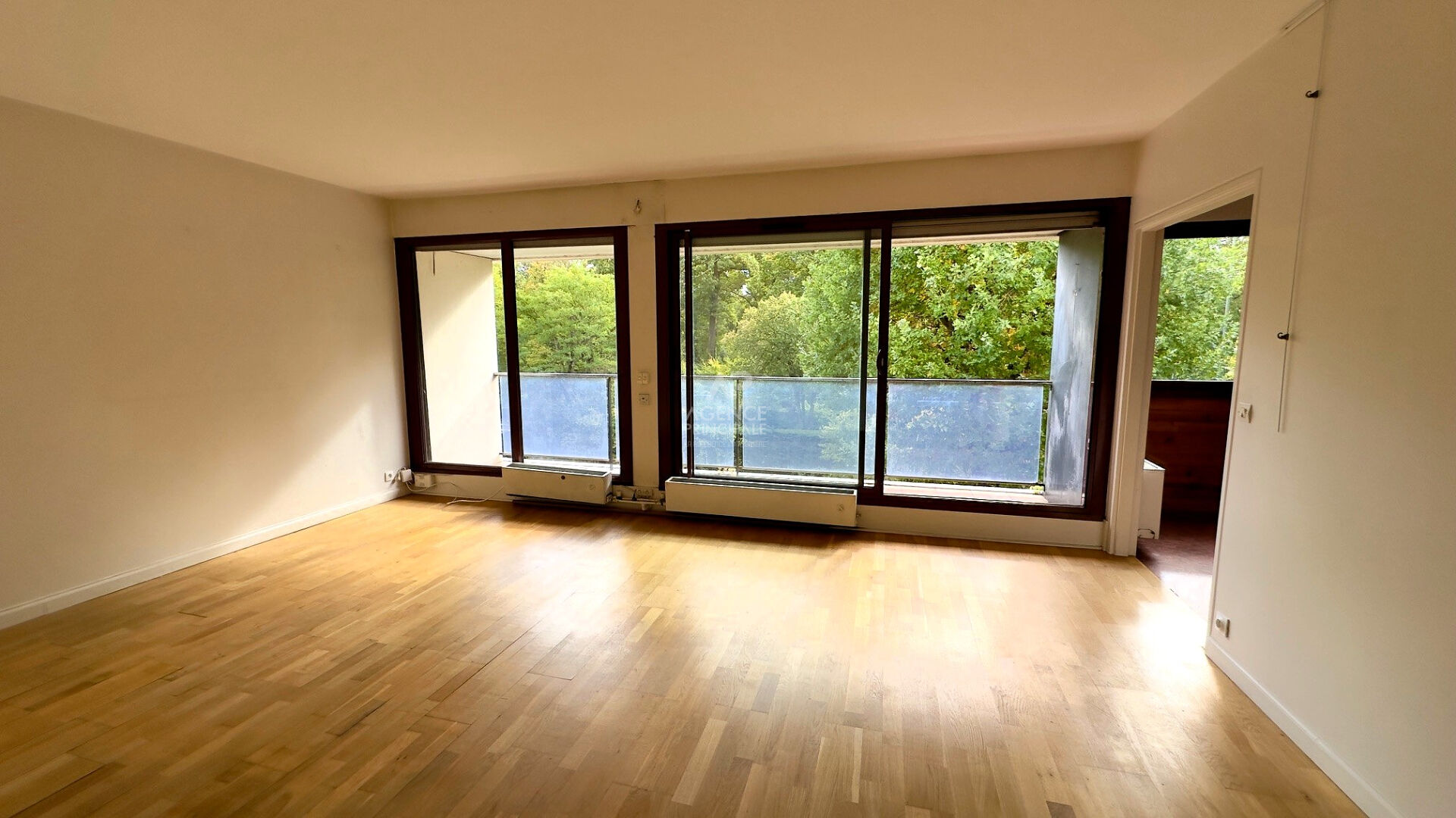 Photo SEVRES LES BRUYERES - APPARTEMENT FAMILIAL image 2/6