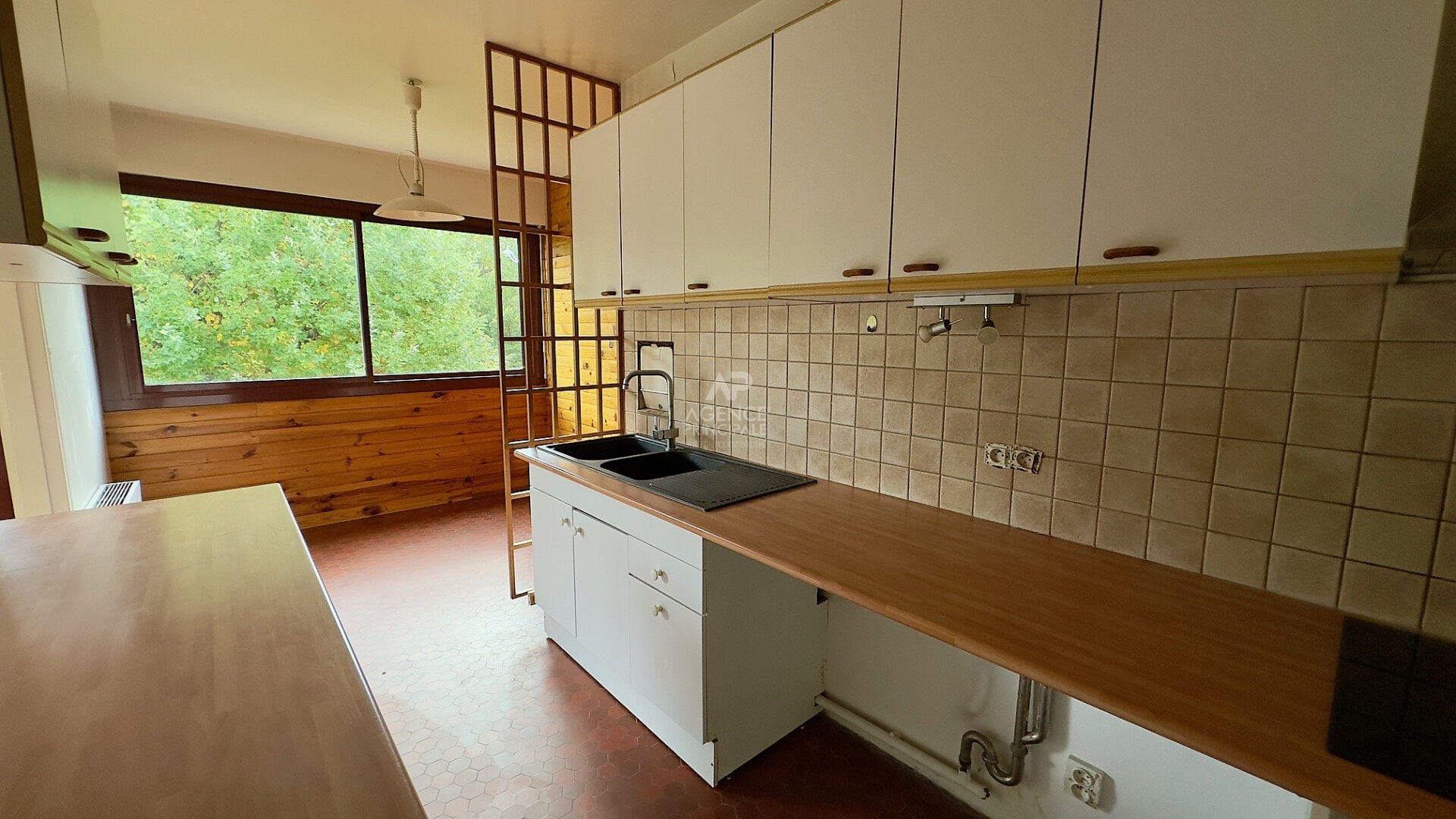 Photo SEVRES LES BRUYERES - APPARTEMENT FAMILIAL image 4/6
