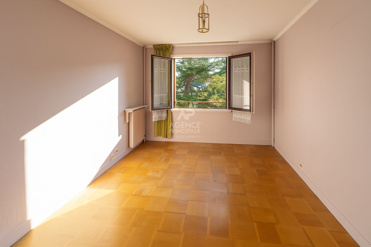 Photo SEVRES CROIX BOSSET - APPARTEMENT 3/4 PIECES image 4/5