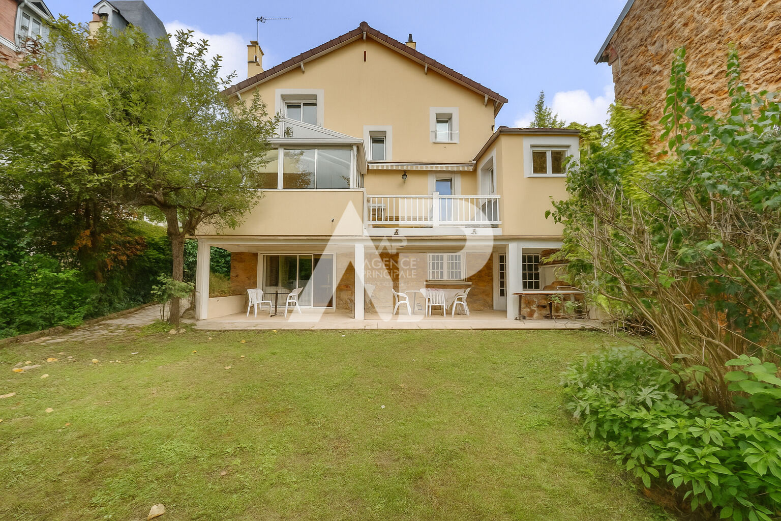 SEVRES CROIX BOSSET- MAISON FAMILIALE