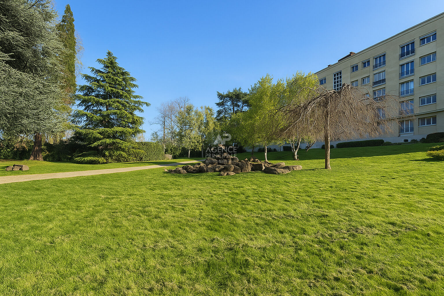 SEVRES RIVE GAUCHE - APPARTEMENT 3 PIECES