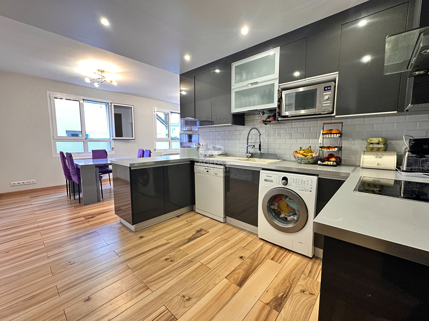 Photo Maison à vendre à Chaville - 6 pièces, 4 chambres et bureau, excellent état image 4/6