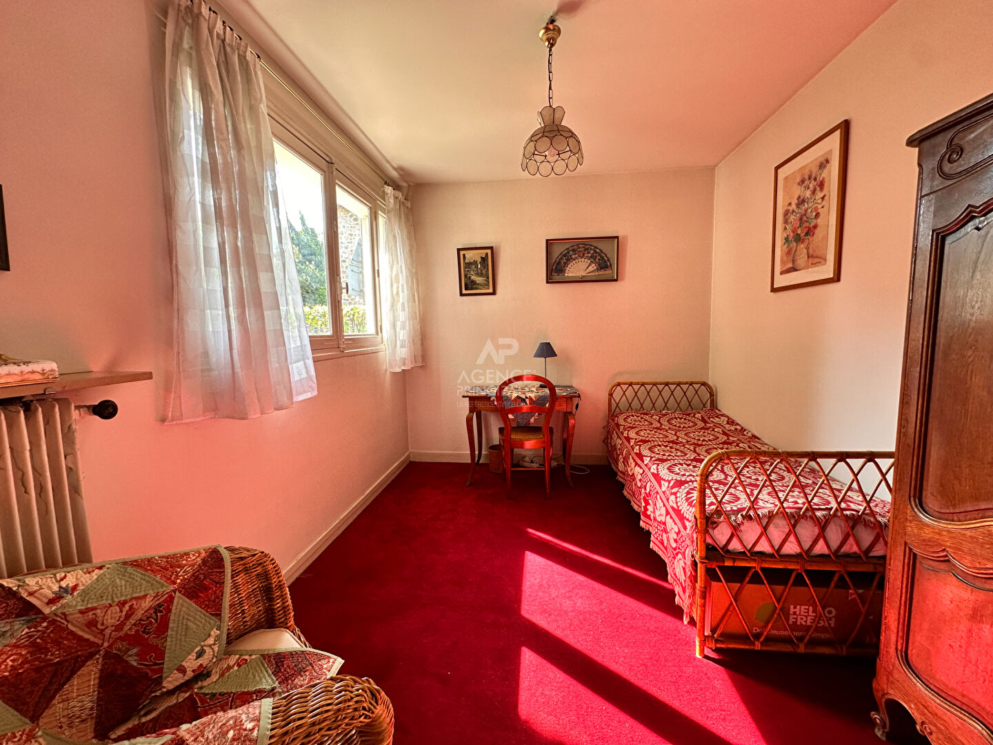 Photo CHAVILLE - limite Viroflay RER - Maison familiale de 7 pièces + dépendance de 3 pièces (40m²) à rénover image 6/6