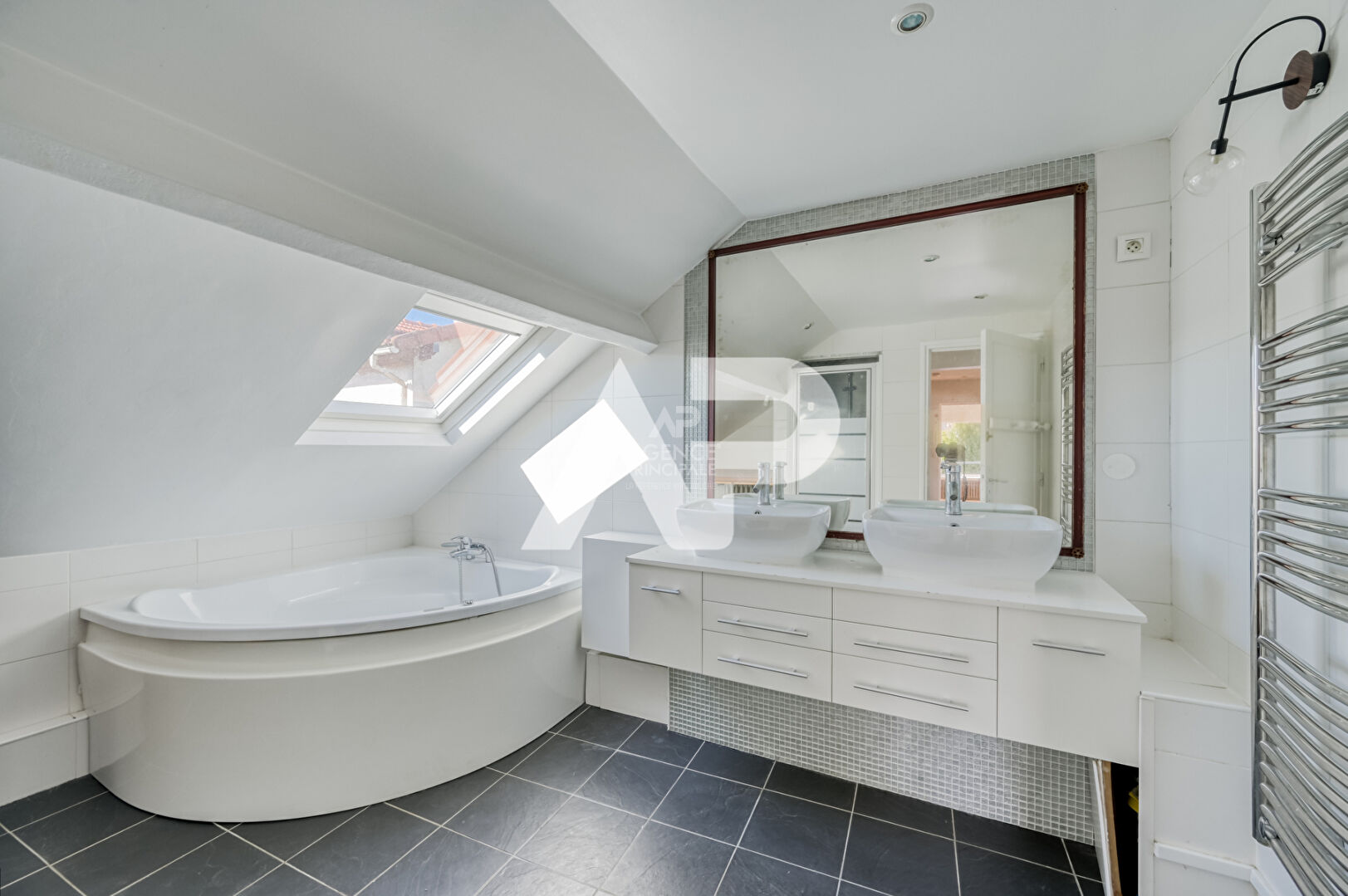 Photo SEVRES RIVE GAUCHE - MAISON FAMILIALE image 6/6