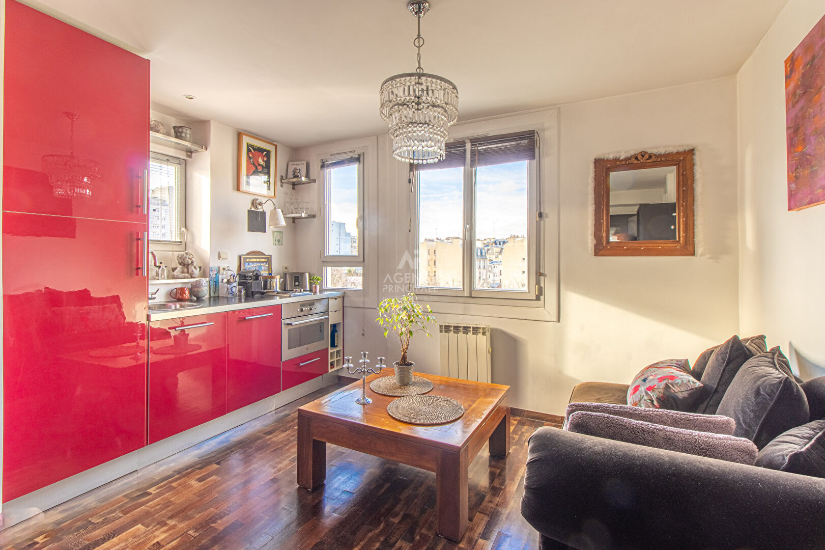 PARIS 18EME - RUE DES CLOYS - METRO LAMARCK-CAULAINCOURT OU JULES JOFFRIN