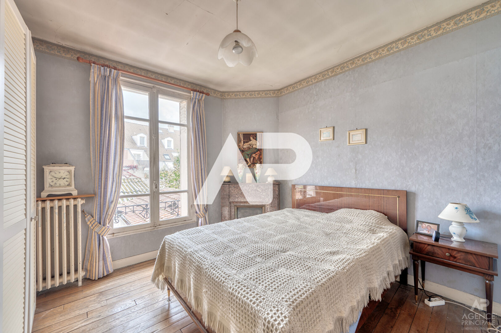 Photo Ensemble immobilier Rueil-Malmaison 10 pièce(s) 184m2 image 4/6