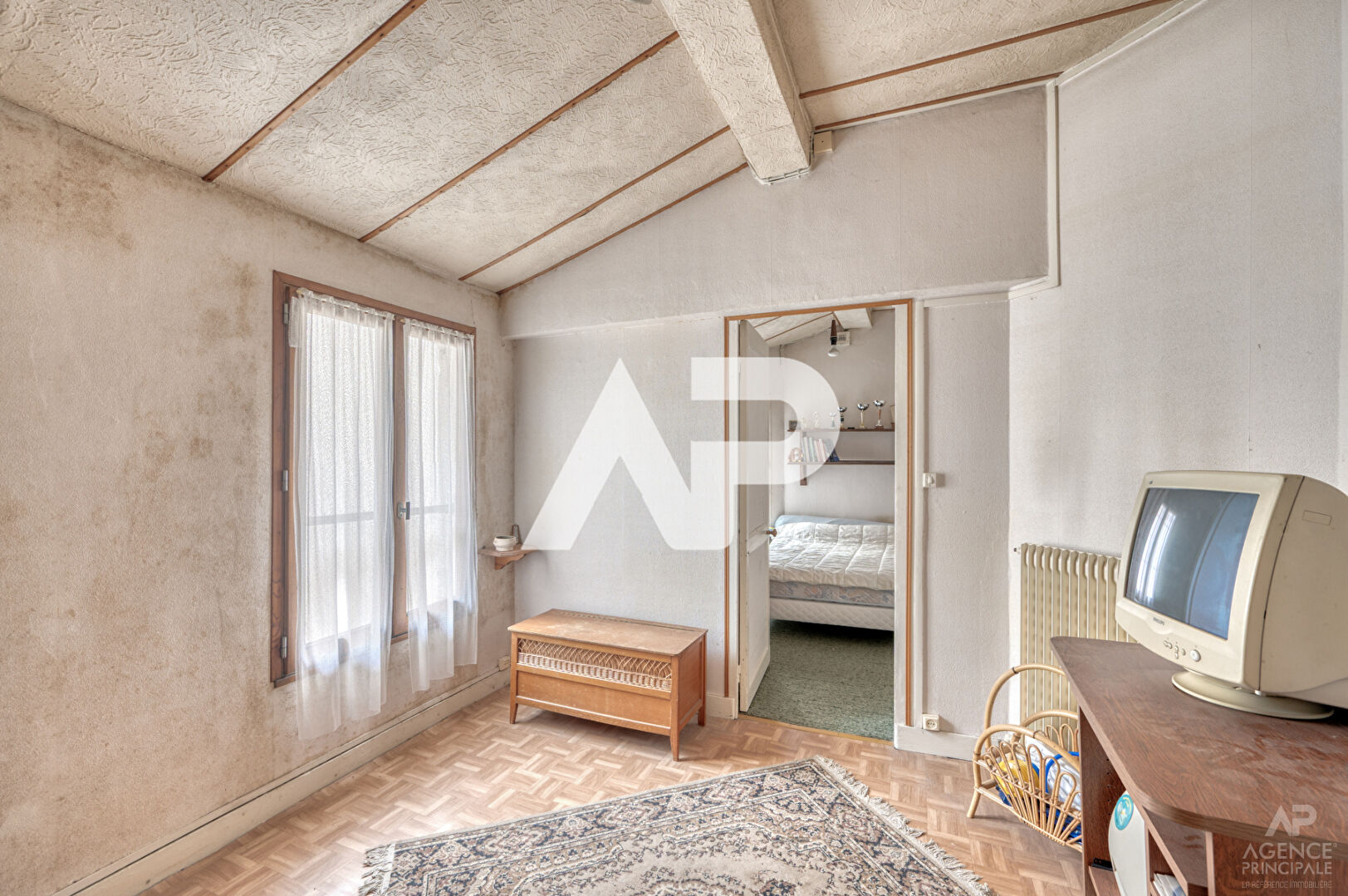 Photo Ensemble immobilier Rueil-Malmaison 10 pièce(s) 184m2 image 6/6