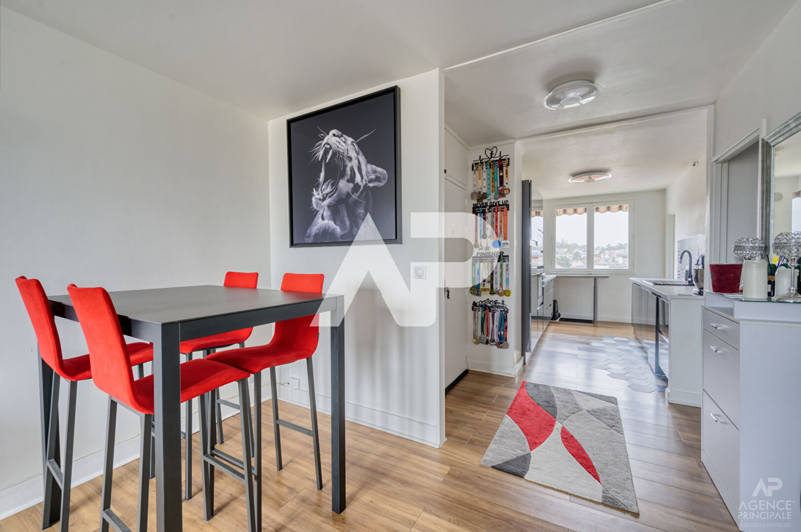 Photo Appartement Rueil Malmaison 5 pièce(s) 98 m2 image 2/6