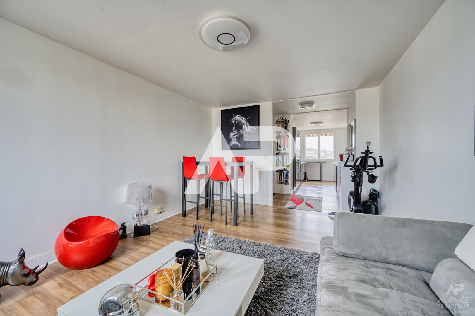 Photo Appartement Rueil Malmaison 5 pièce(s) 98 m2 image 4/6