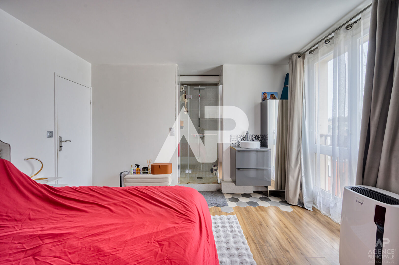 Photo Appartement Rueil Malmaison 5 pièce(s) 98 m2 image 6/6