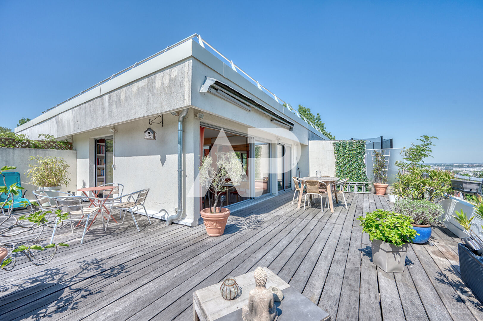 Appartement duplex Rueil Malmaison 6 pièce(s) 102.22 m2