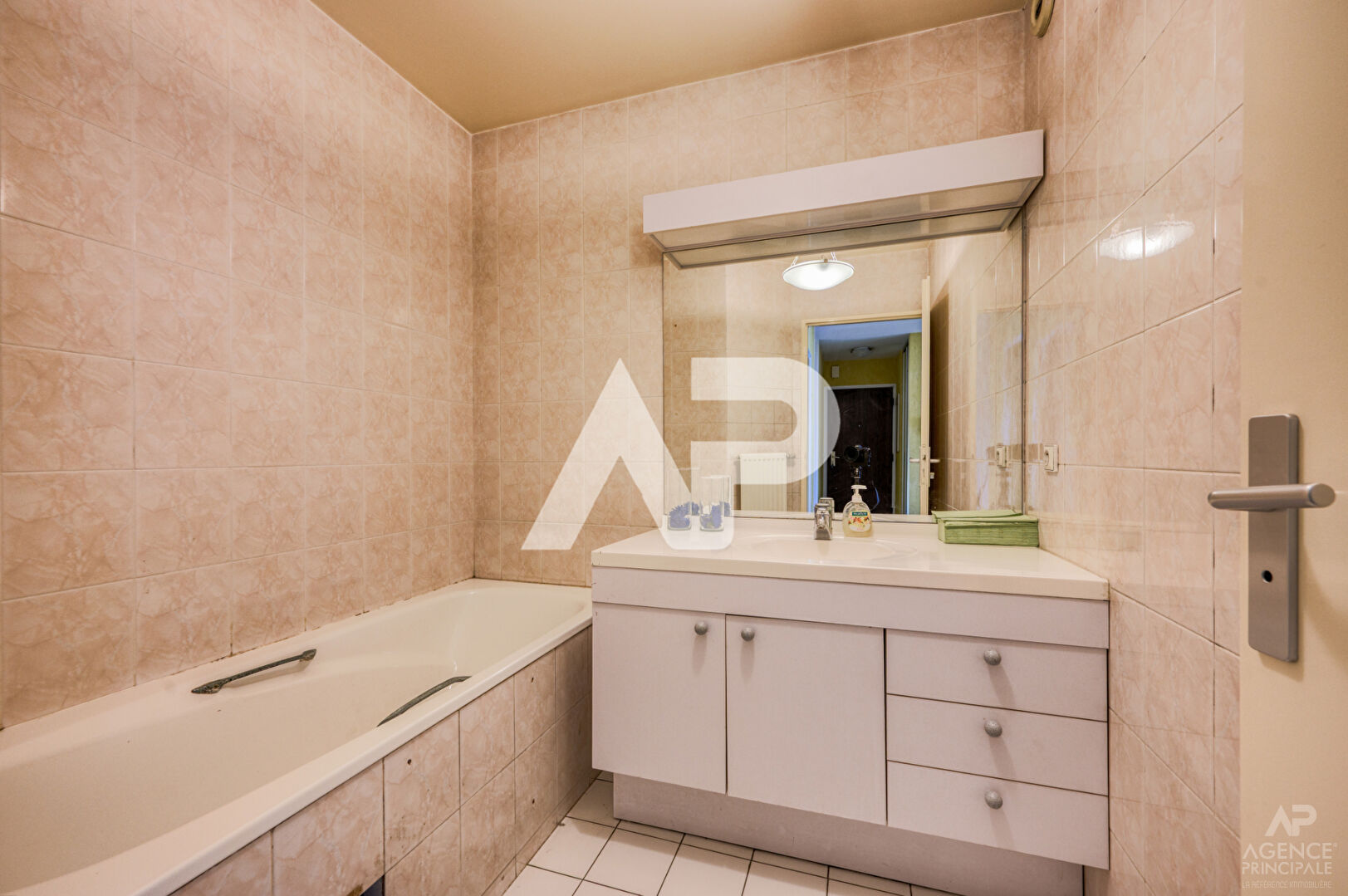 Photo Appartement Rueil Malmaison 3 pièce(s) 69.50 m2 image 6/6