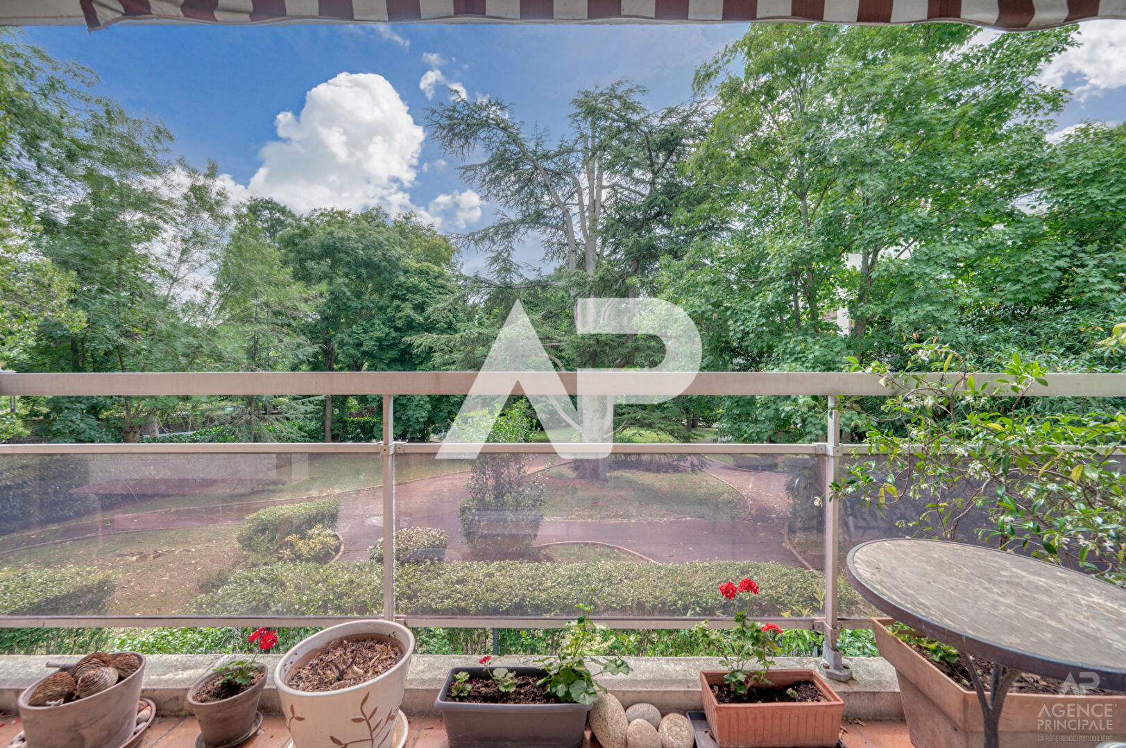 Appartement Rueil Malmaison 4 pièce(s) 76,1 m2