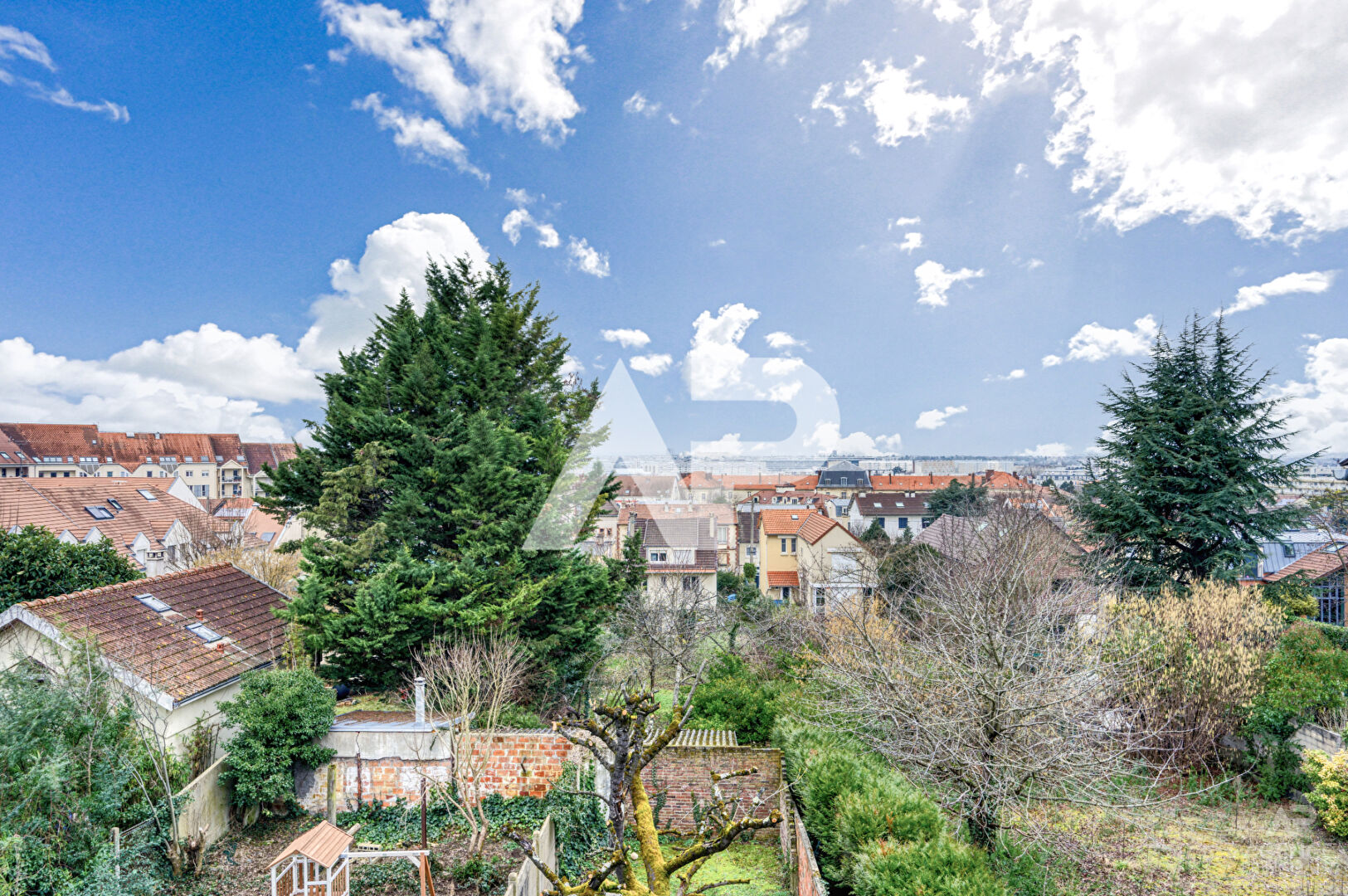 Photo Maison Rueil Malmaison 5 pièce(s) 110 m2 image 1/6