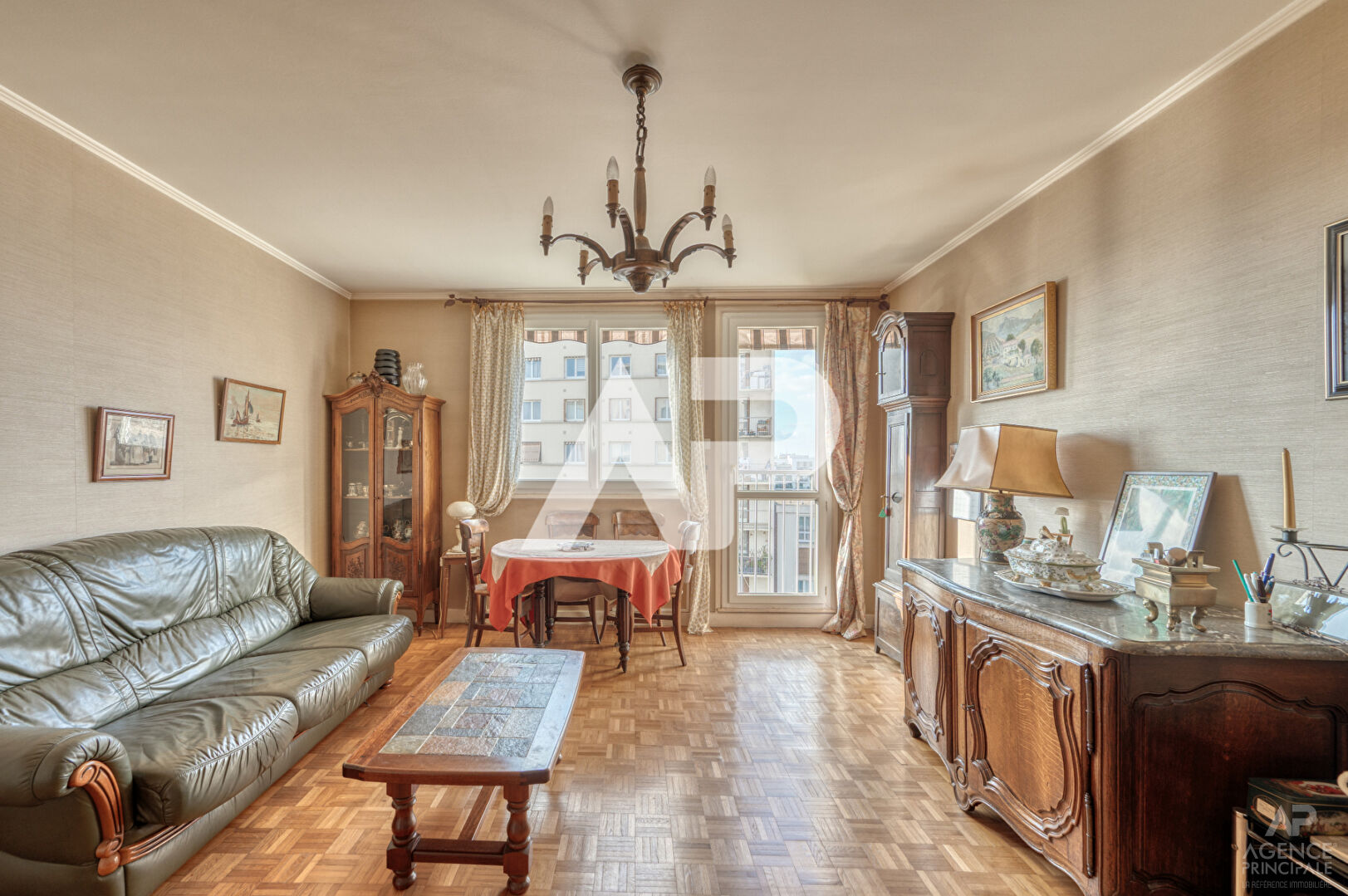 Photo Appartement Rueil Malmaison 5 pièce(s) 69.56 m2 image 4/6