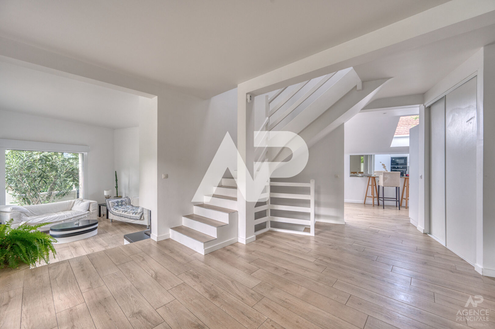 Maison Rueil Malmaison 8 pièce(s) 337 m2