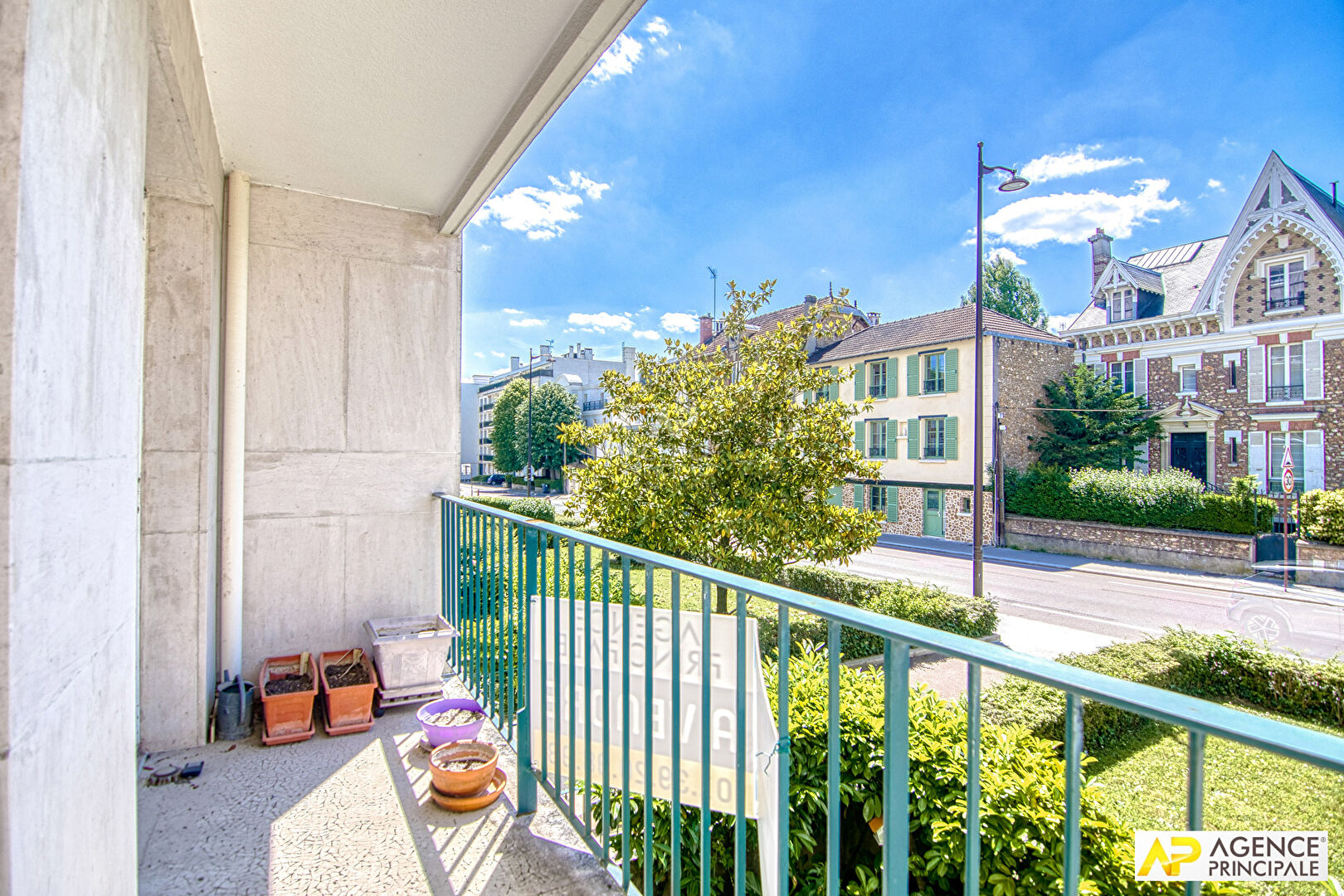 Photo Versailles Rive-Droite Appartement 87  m² carrez avec balcon, ascenseur et parking image 4/4