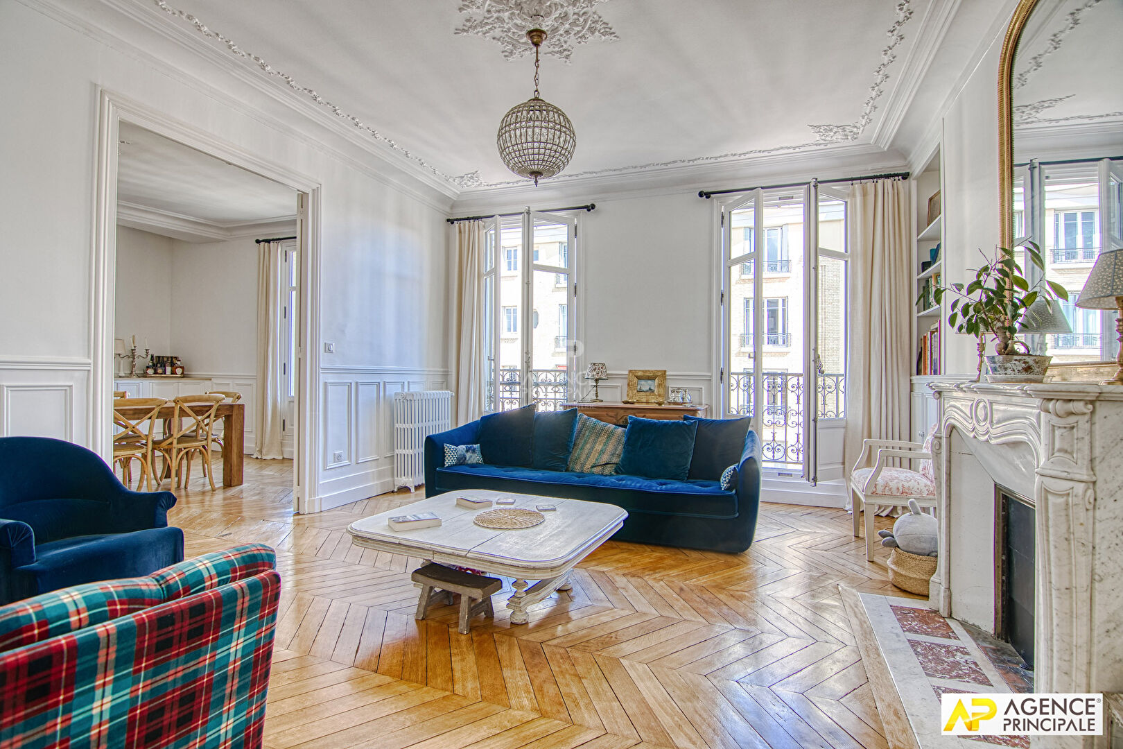 Versailles Notre-Dame Appartement duplex 6 pièces 185.29 m² au sol situé au 3ème et 4ème étage  avec balcon et 2 caves