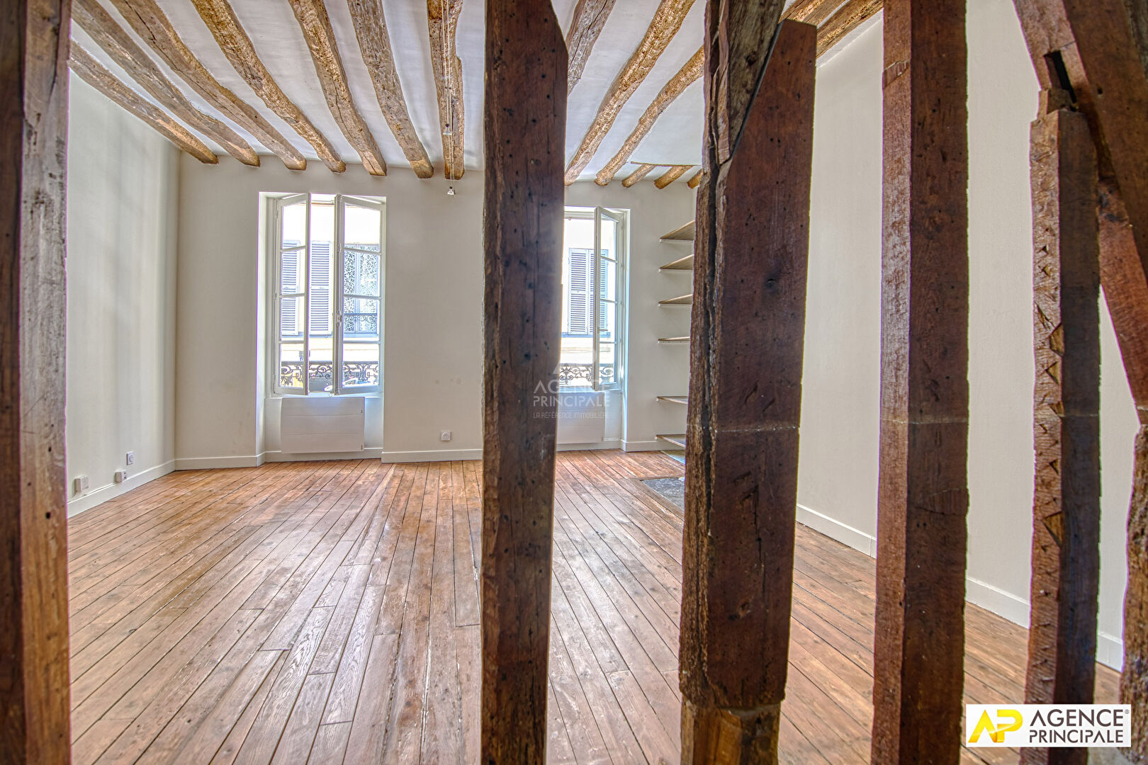 Photo Versailles Saint-Louis Appartement 2 pièces 45 m² Carrez situé au 1er étage image 1/6