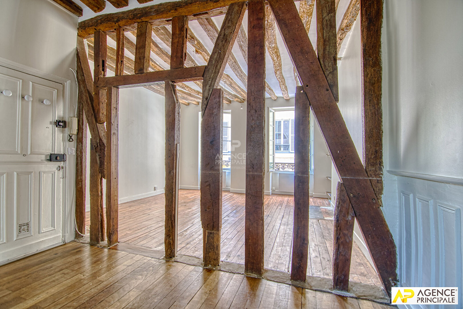 Photo Versailles Saint-Louis Appartement 2 pièces 45 m² Carrez situé au 1er étage image 2/6