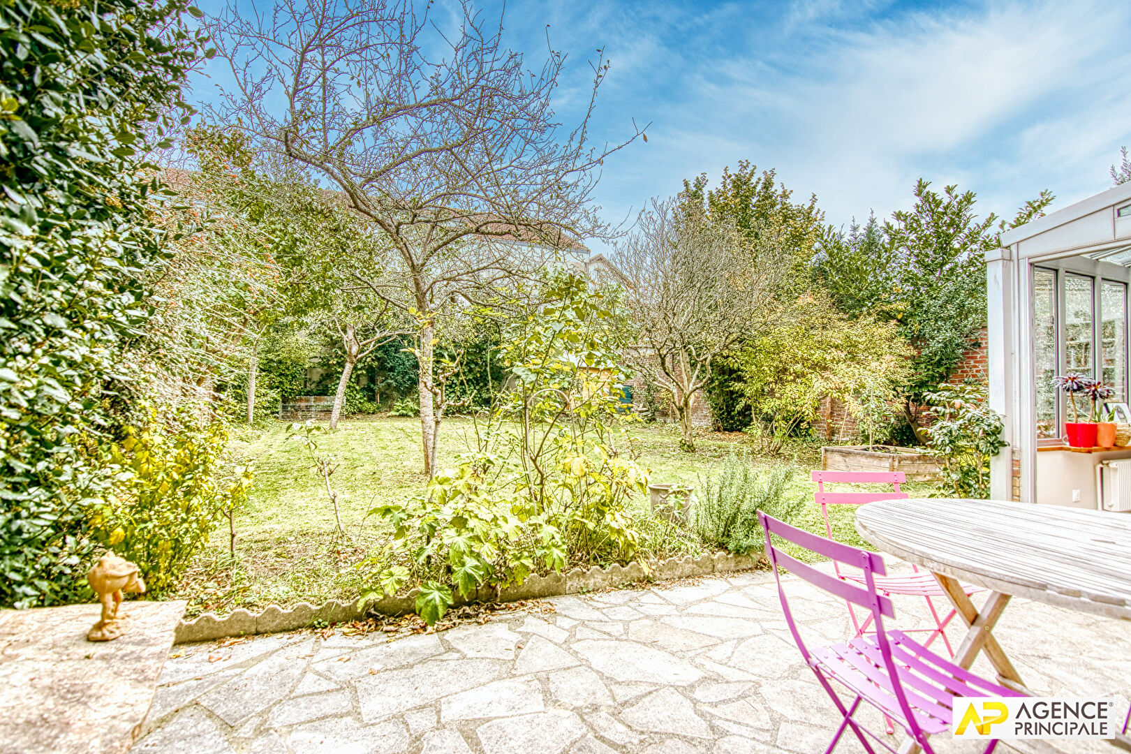 Versailles Porchefontaine maison 8 pièces 187 m² au sol (183 m² habitables) avec jardin clos et garage