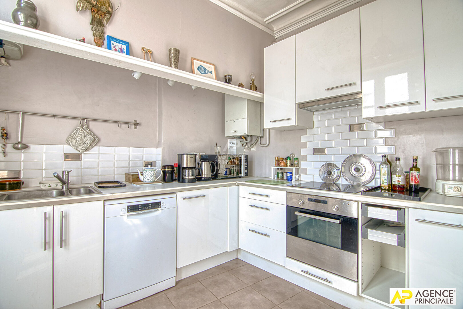 Photo Versailles Chantiers Appartement 5 pièces 99.20 m² carrez- image 3/6