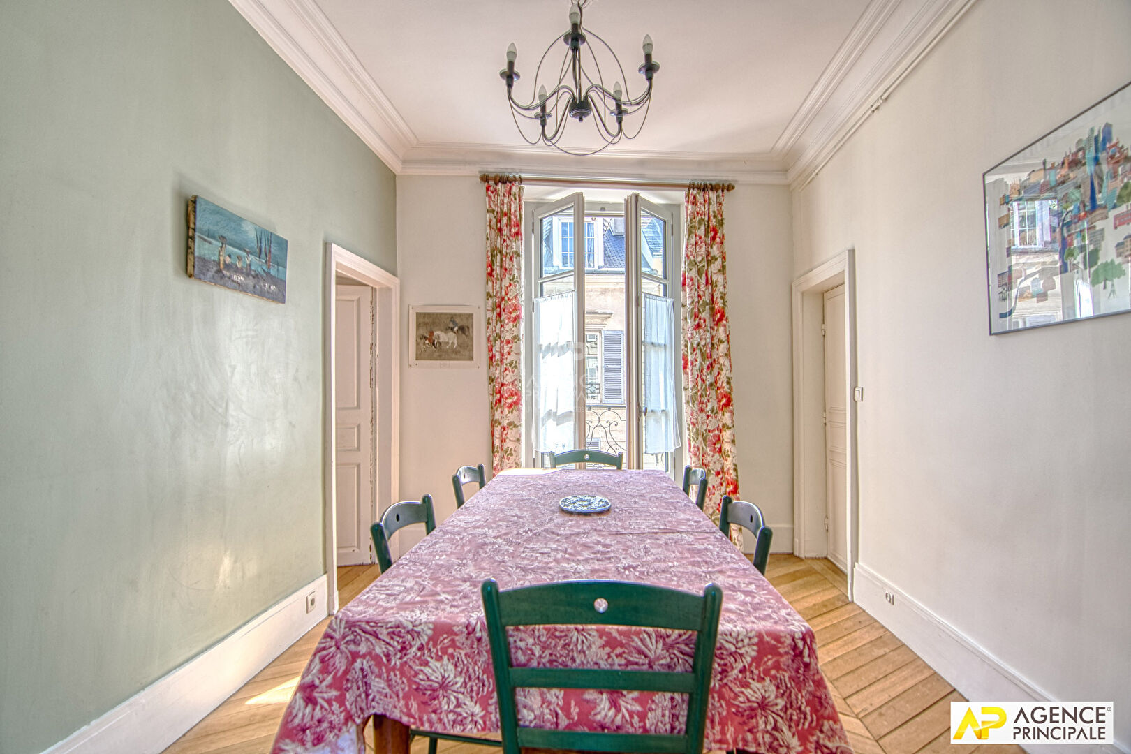 Photo Versailles Chantiers Appartement 5 pièces 99.20 m² carrez- image 5/6