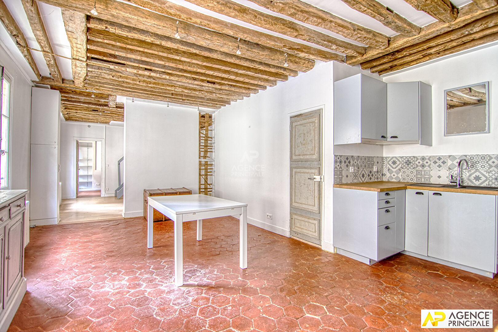 Photo Versailles Saint-Louis Appartement duplex 6 pièces 2ème et dernier étage 102.32 m² au sol image 4/6