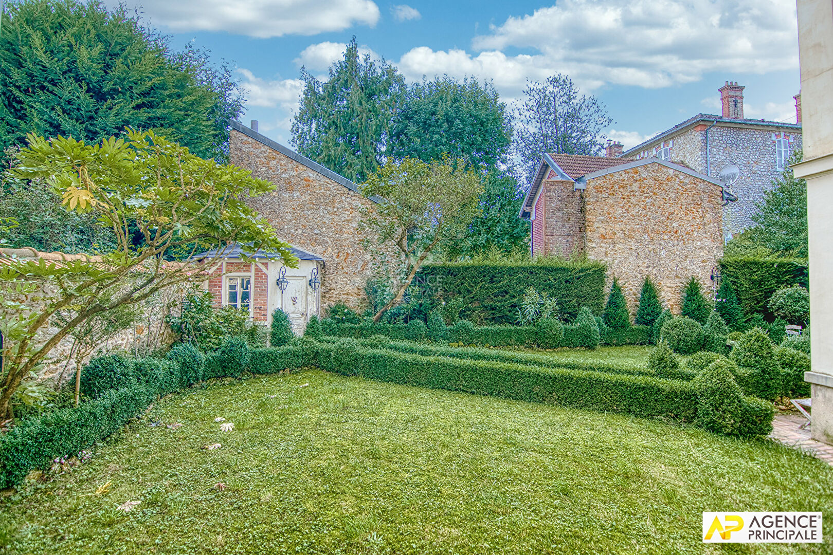 Photo Le Chesnay St-Jean limite Versailles Appartement 4 pièces 82 m² carrez avec terrasse image 2/6