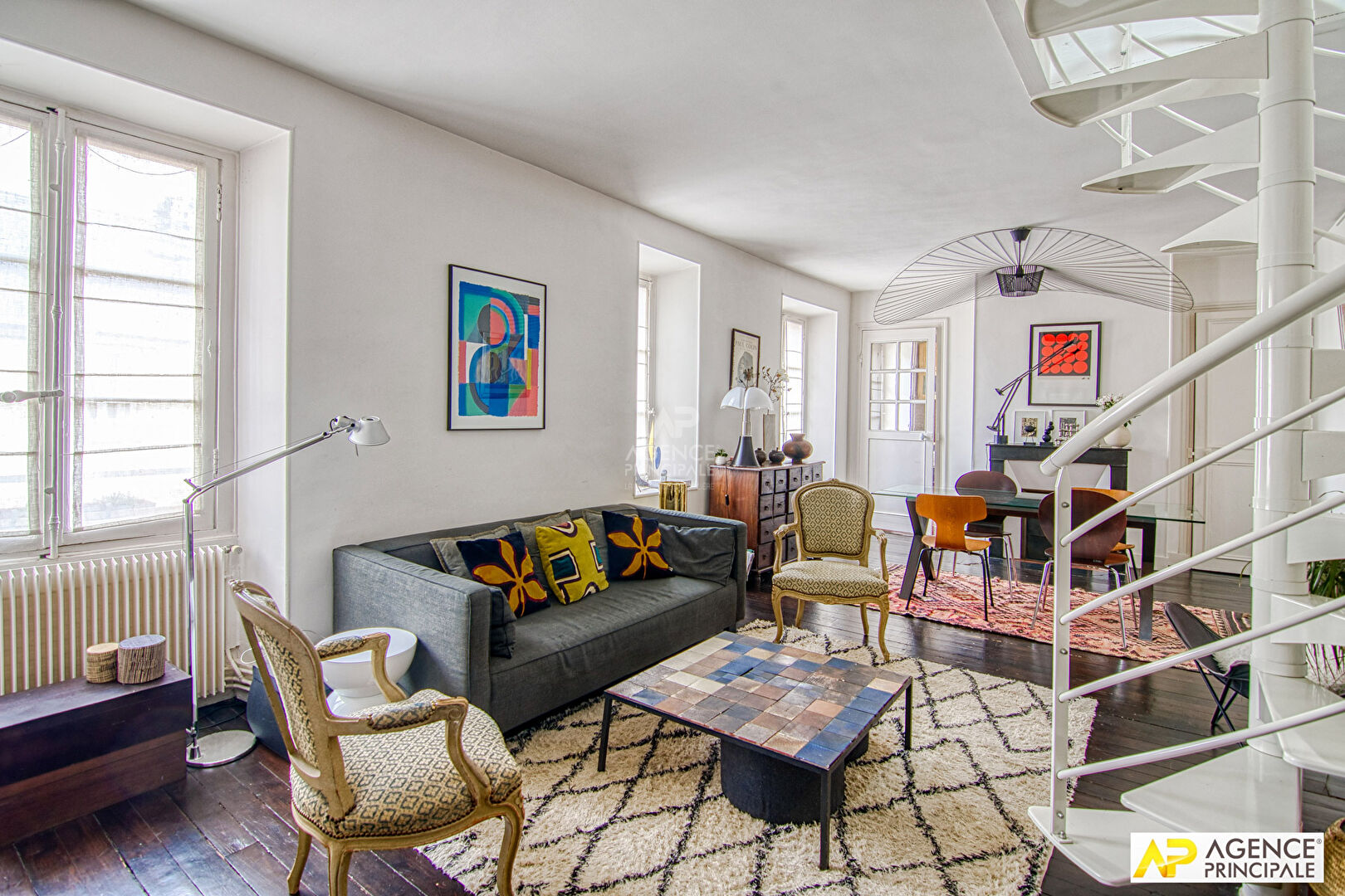 Photo Versailles Notre-Dame Appartement duplex 3 pièces 90 m² au sol aux 2ème et 3ème étage image 1/6