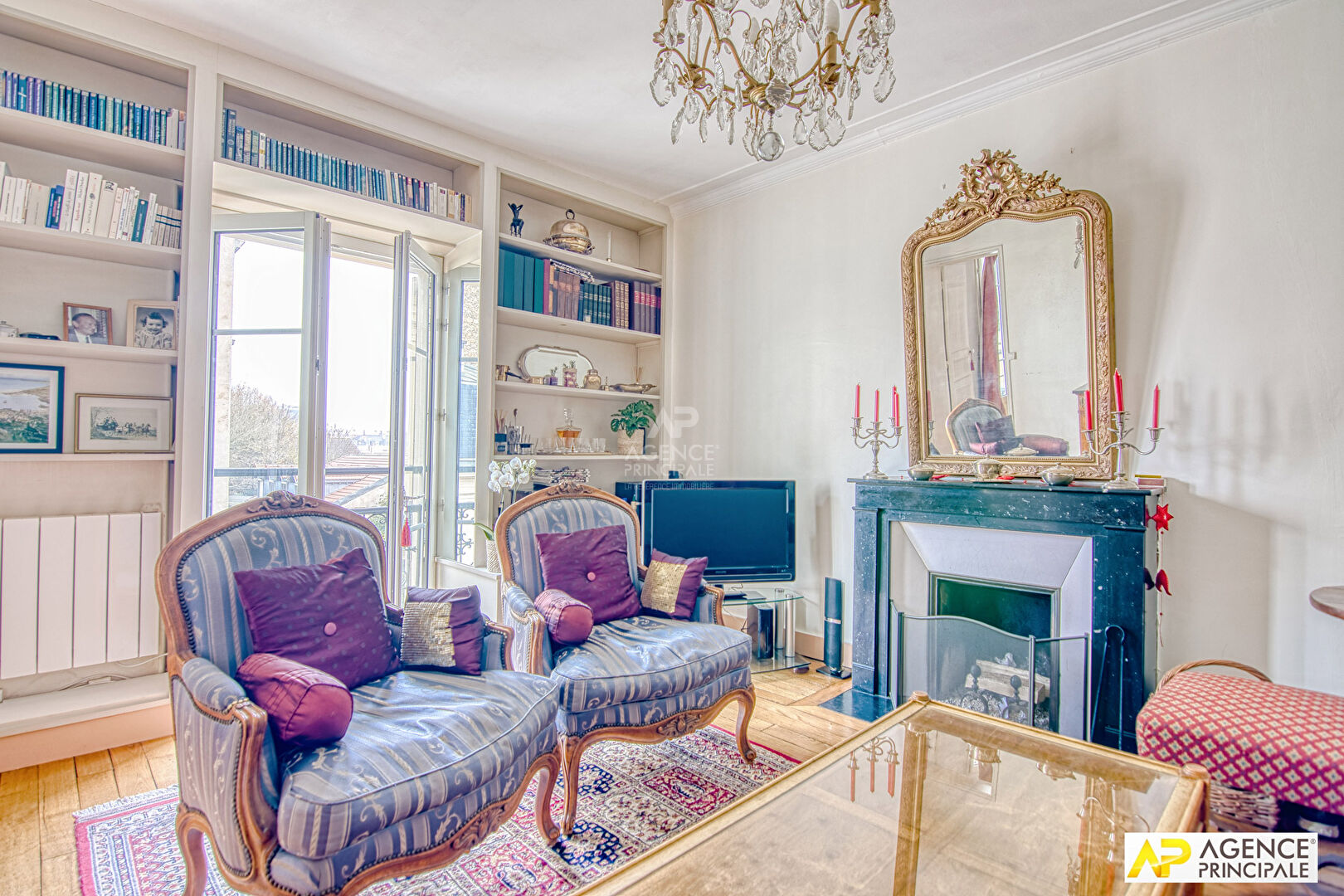 Versailles Notre-Dame Boulevard de la Reine Appartement duplex 4 pièces 84 m² situé au 2ème et dernier étage